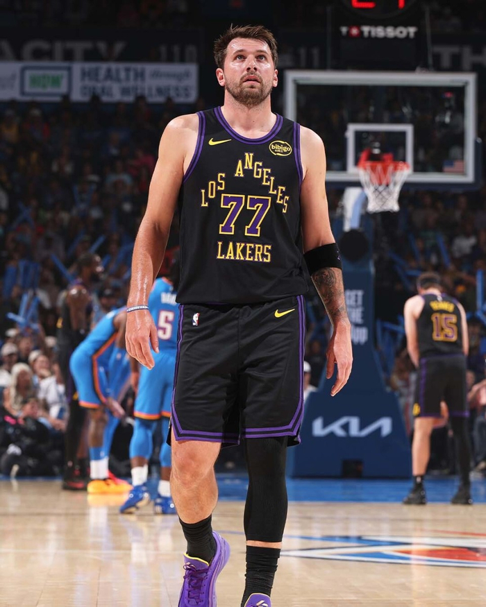 湖人惨遭雷霆43分狂屠 詹姆斯正负值生涯第二低